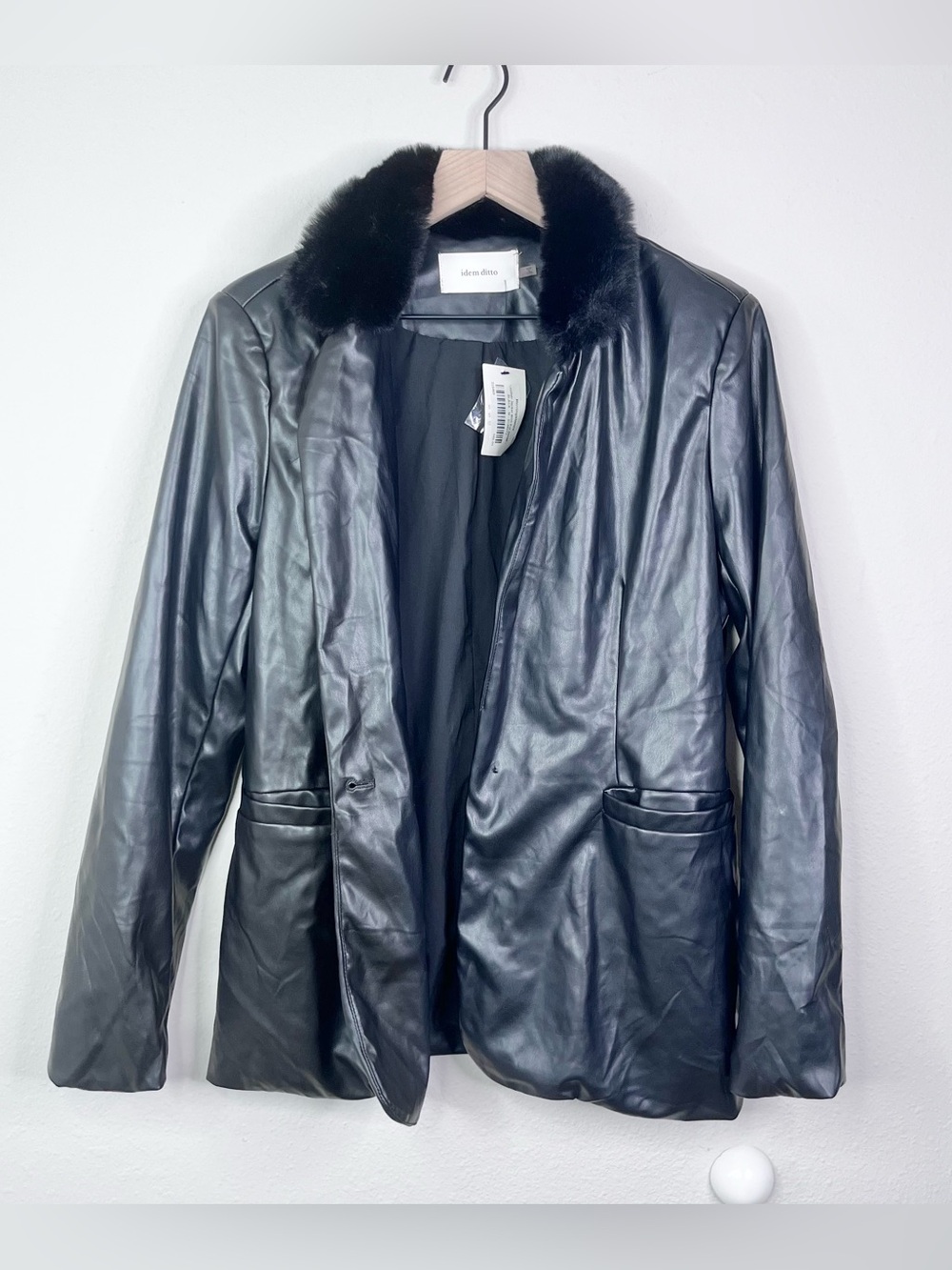 Idem Ditto Black Faux Leather Jacket Size Medium Faux Fur Collar Pockets NWT
